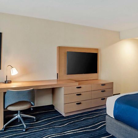 Best Western Plus Marina Gateway Hotel National City Eksteriør billede